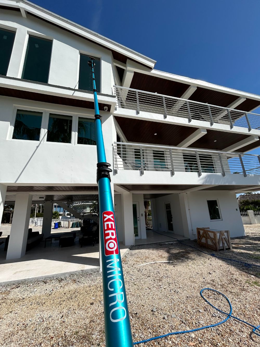 Exterior window cleaning